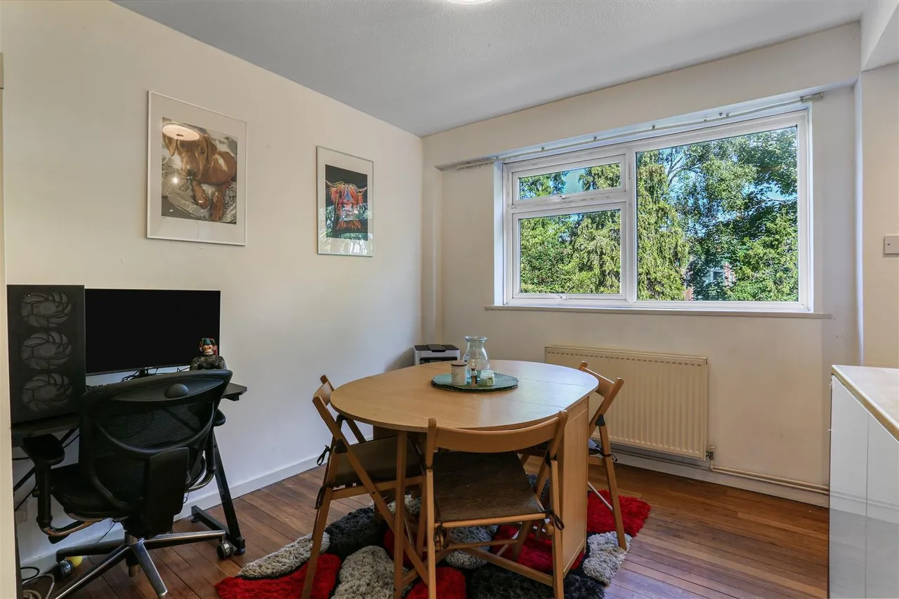 Grove Avenue, Epsom, KT17 4DU, photo 10