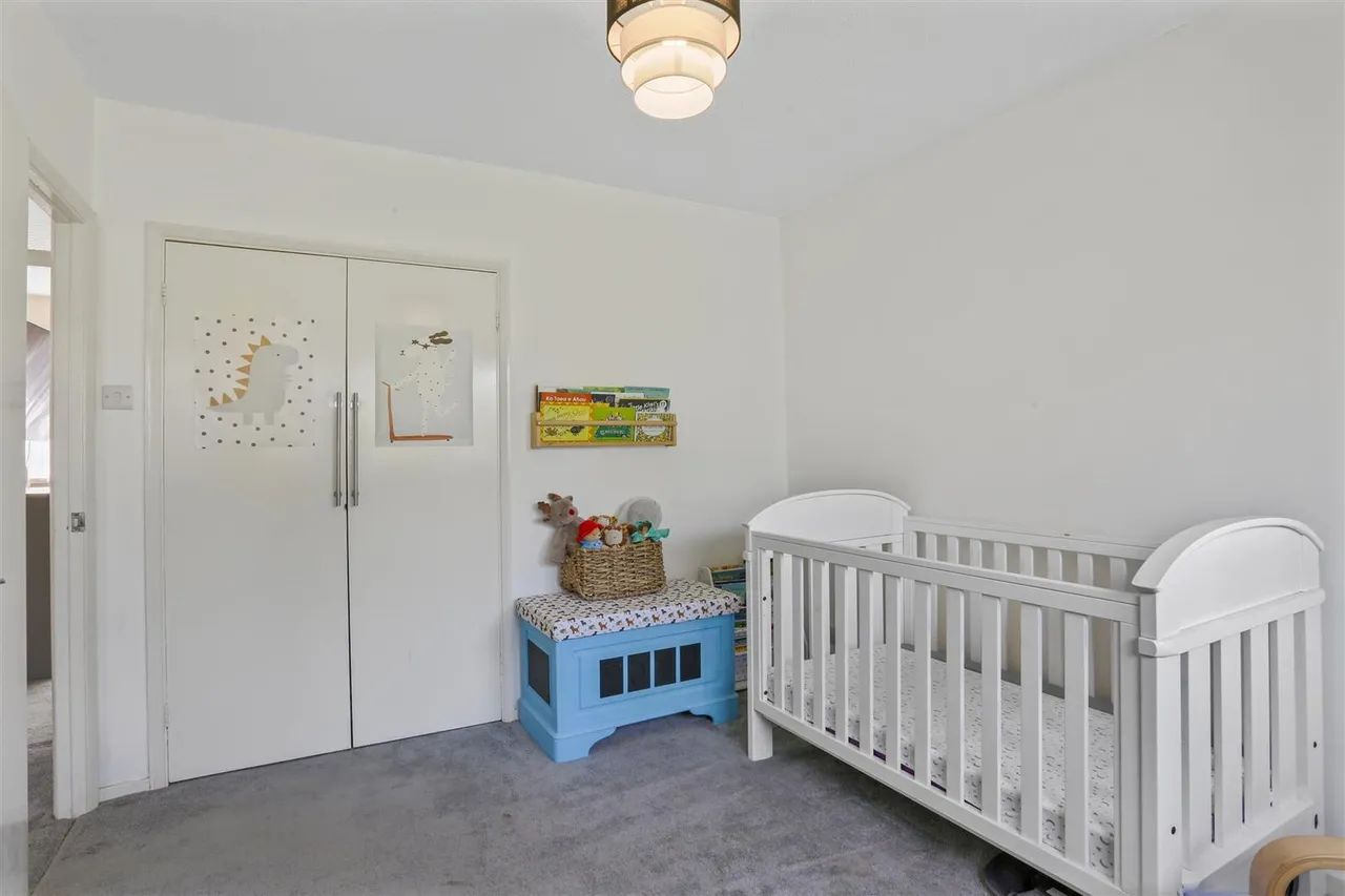 Grove Avenue, Epsom, KT17 4DU, photo 22