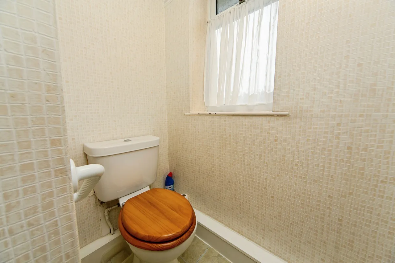 Lowfields Close, Wirral, photo 10