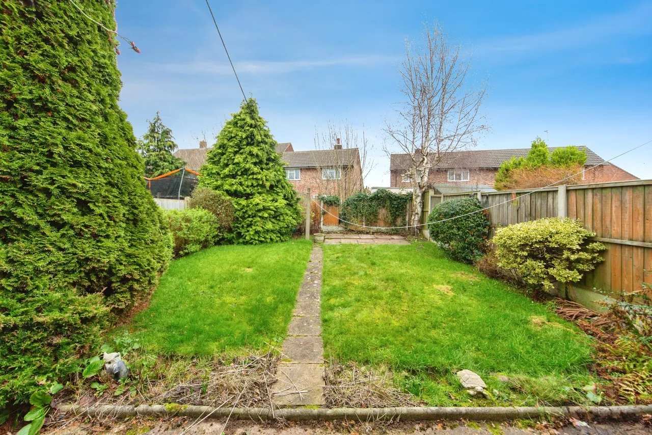 Lowfields Close, Wirral, photo 2