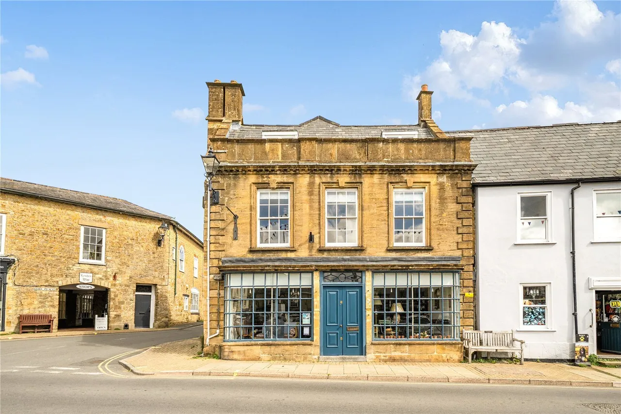 The Square, Beaminster, DT8, photo 24
