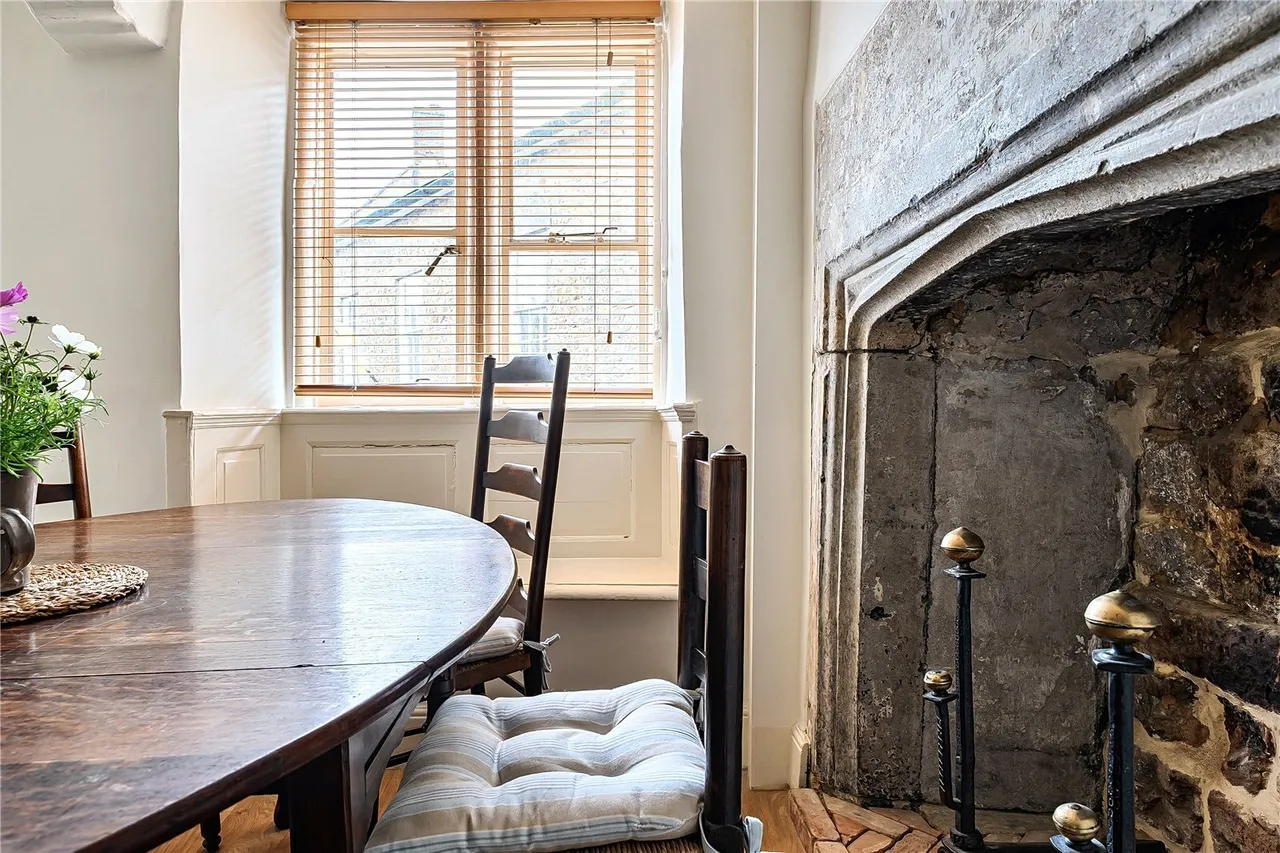 The Square, Beaminster, DT8, photo 16