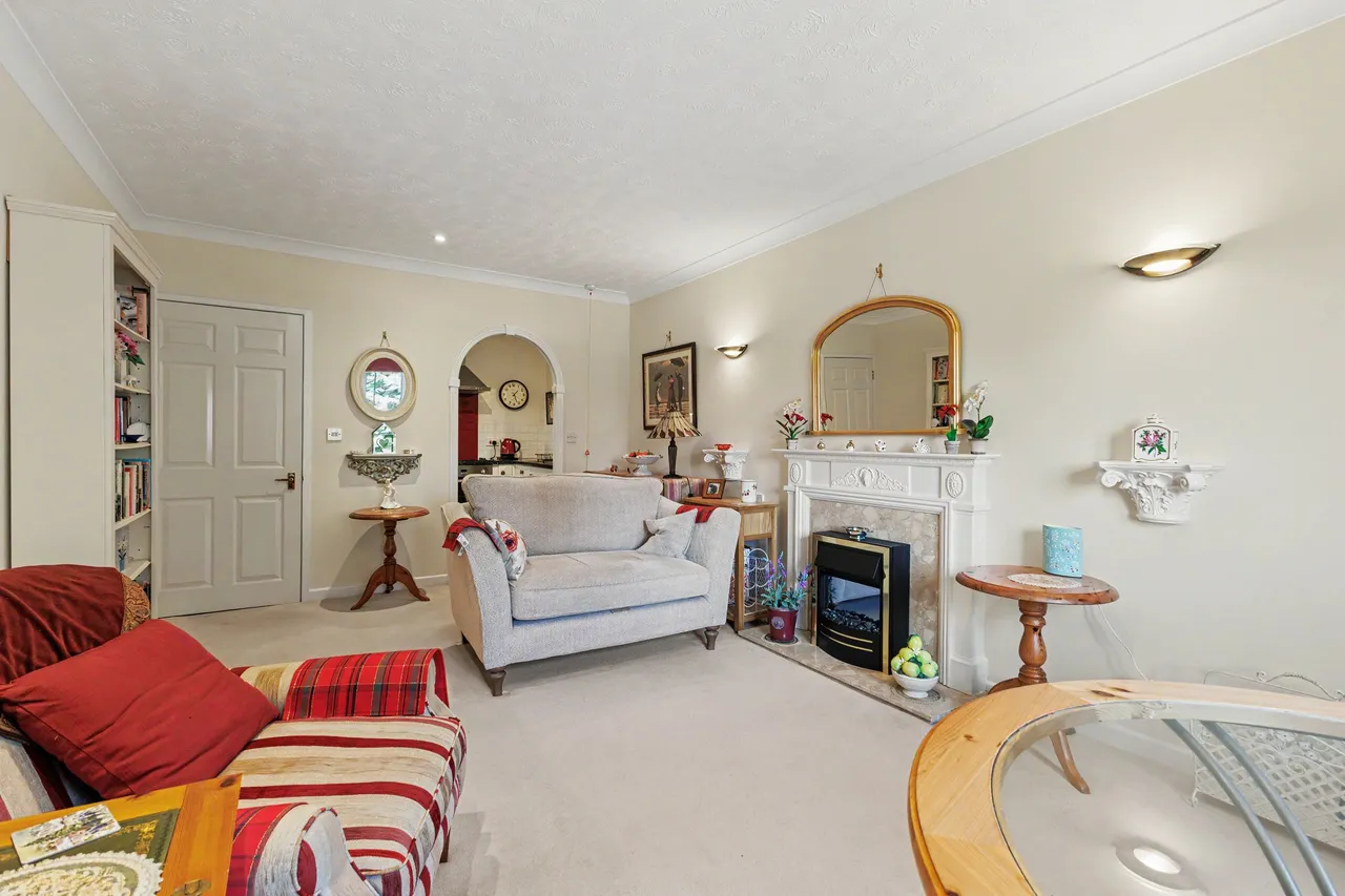 2 bed flat for sale — Alcester Road, Scholars Court Alcester Road, CV37