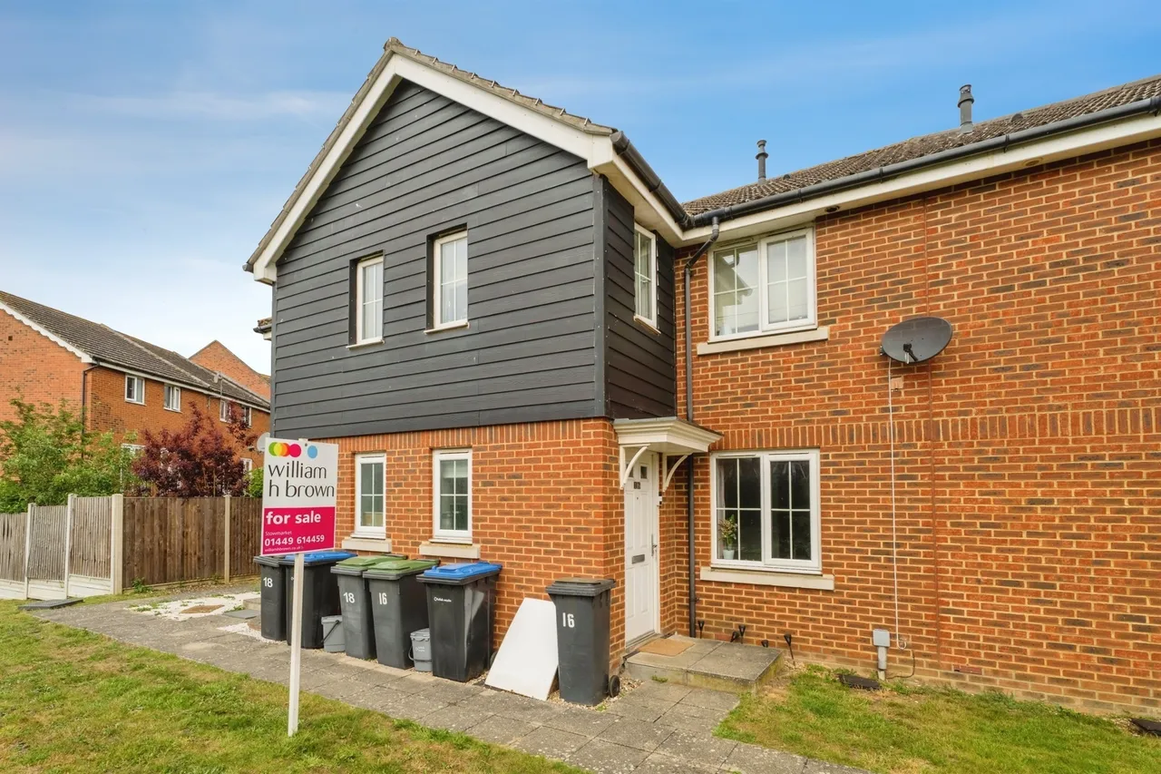 2 bed house for sale, Guillemot Close, Stowmarket, IP14