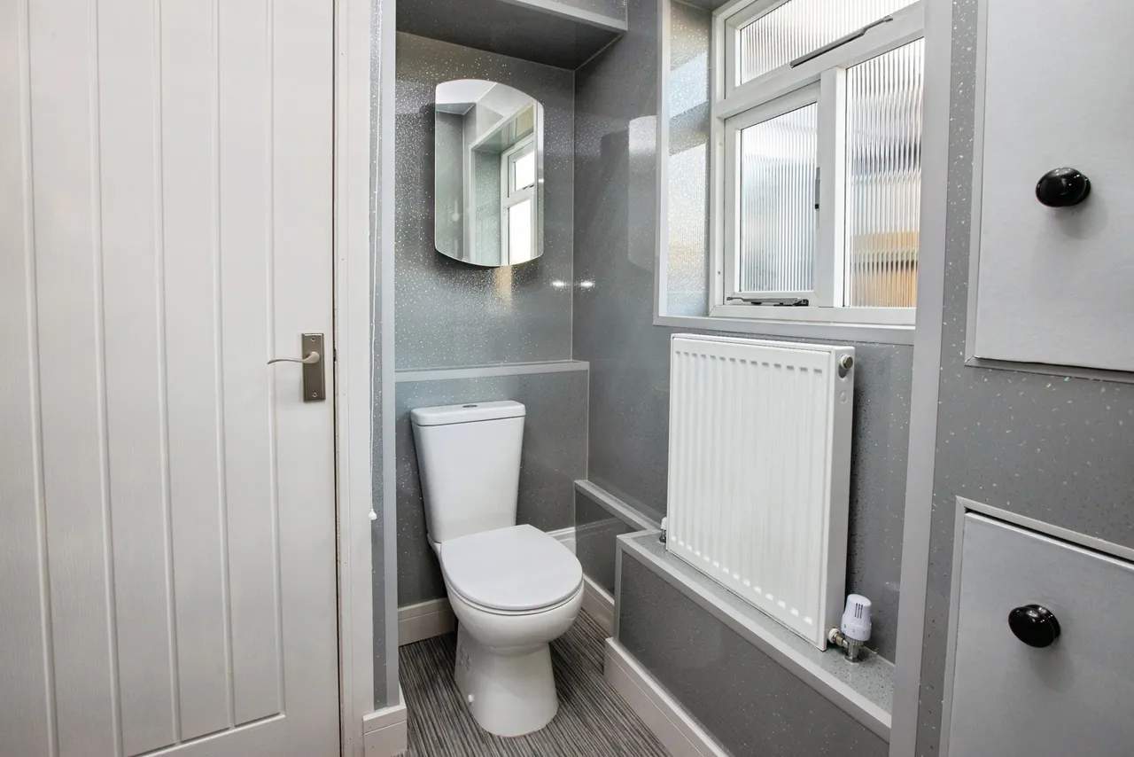 Sutton Road, Huthwaite, NG17, photo 8