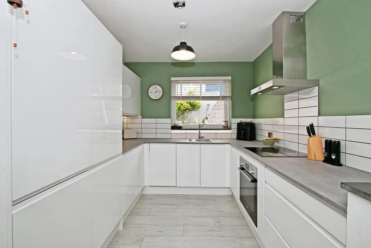 Upland Crescent, Truro, TR1, photo 4