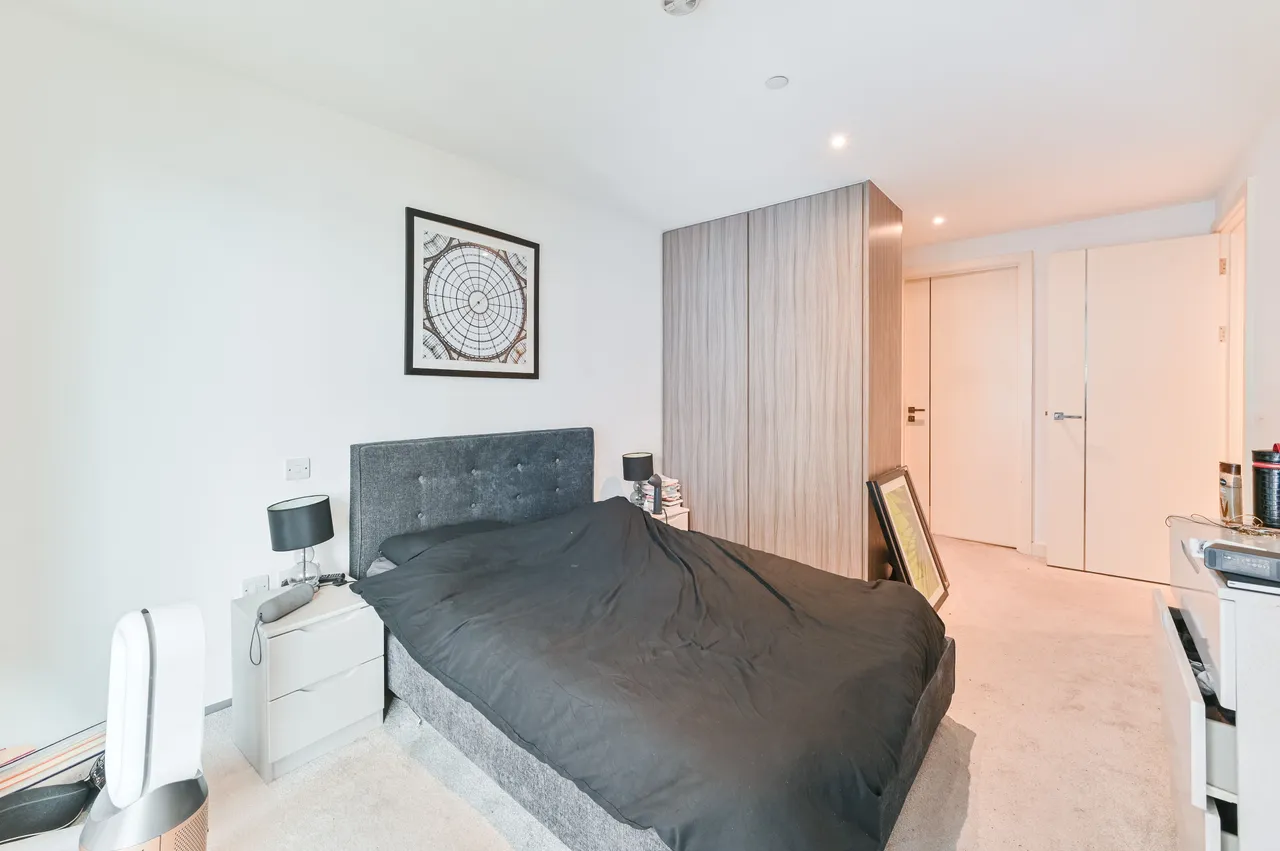 Flat 702, Deveraux House, Duke of Wellington Avenue, London, photo 5
