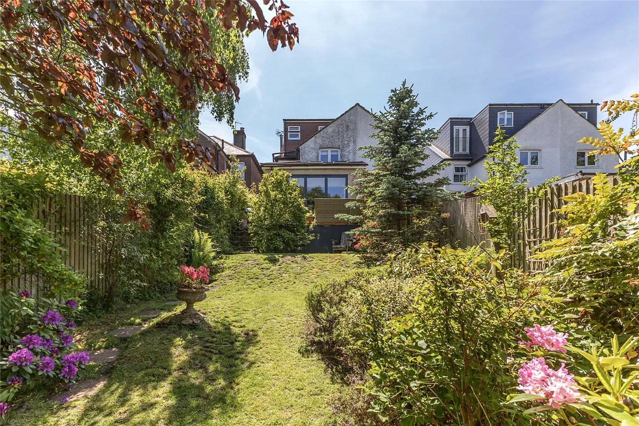 Glen Road, Grayshott, GU26, photo 9