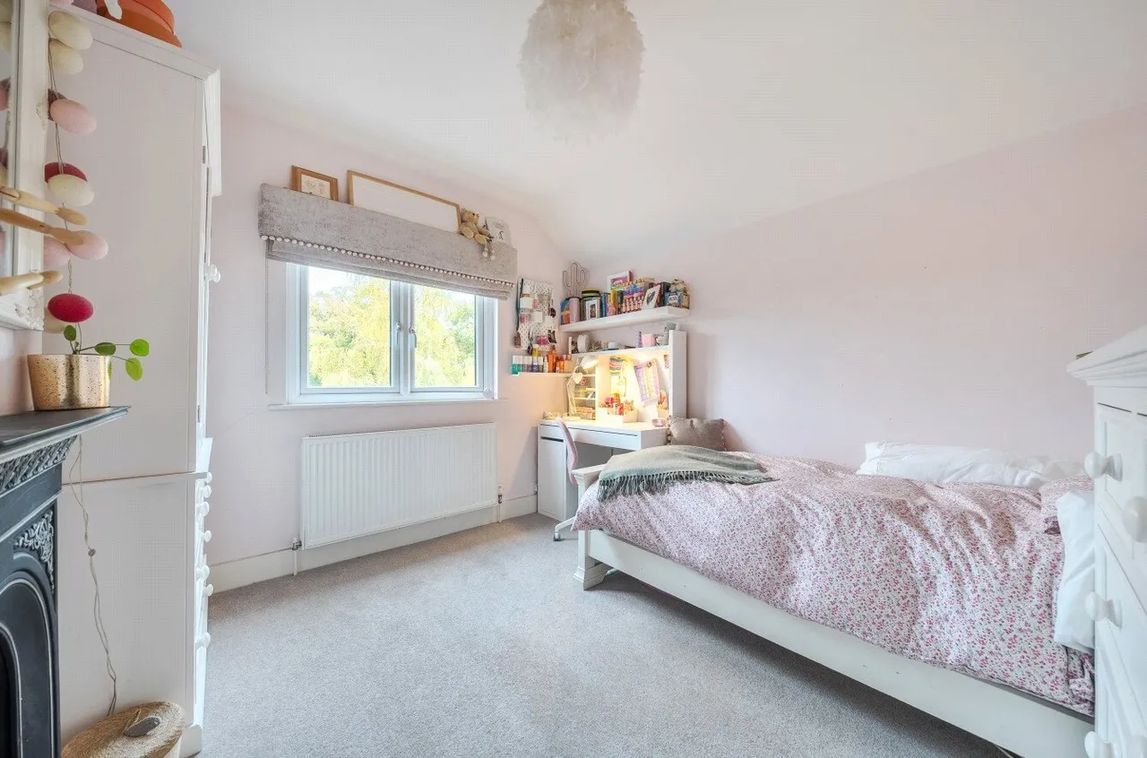 Glen Road, Grayshott, GU26, photo 14