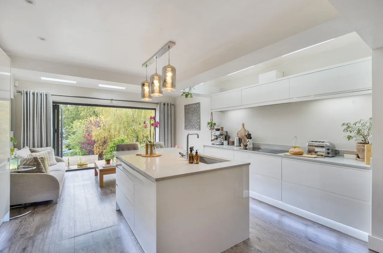 Glen Road, Grayshott, GU26, photo 7