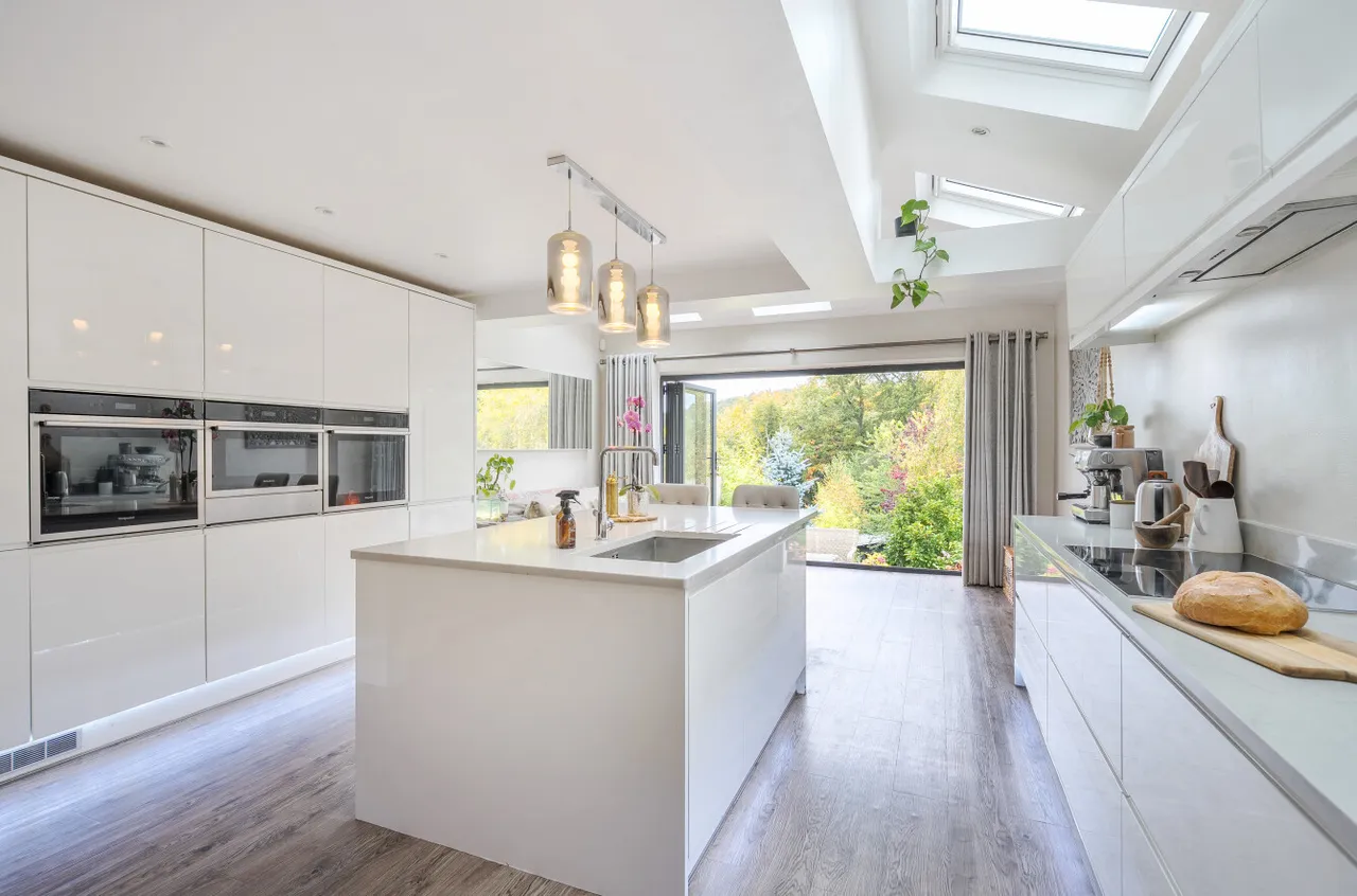 Glen Road, Grayshott, GU26, photo 2