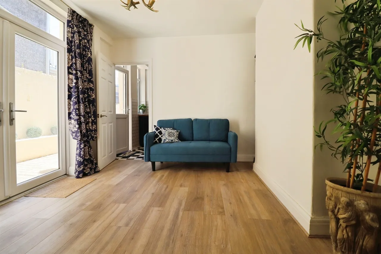 Wellfield Avenue, Porthcawl, CF36, photo 13
