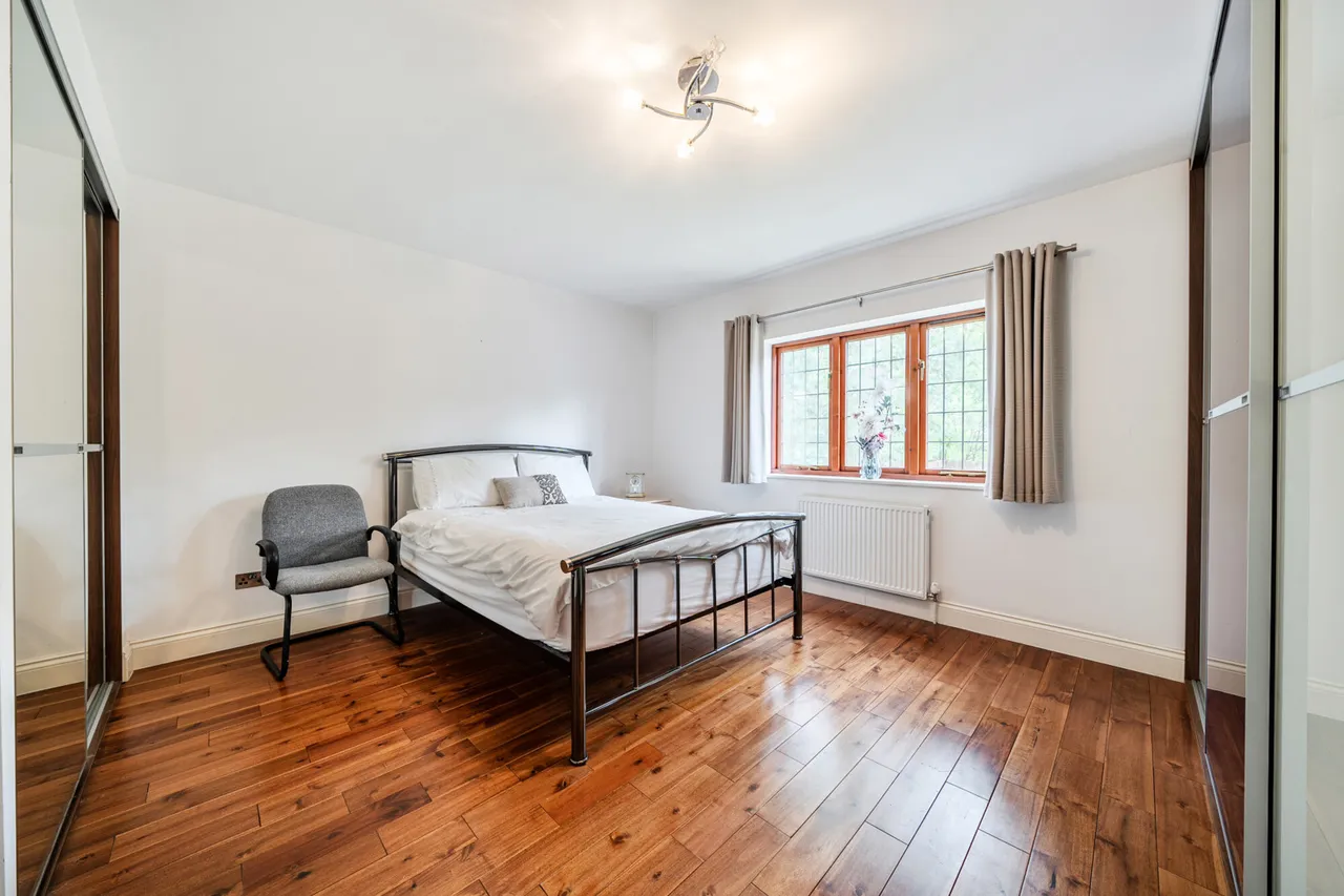 Davenham Avenue, Northwood, HA6, photo 18
