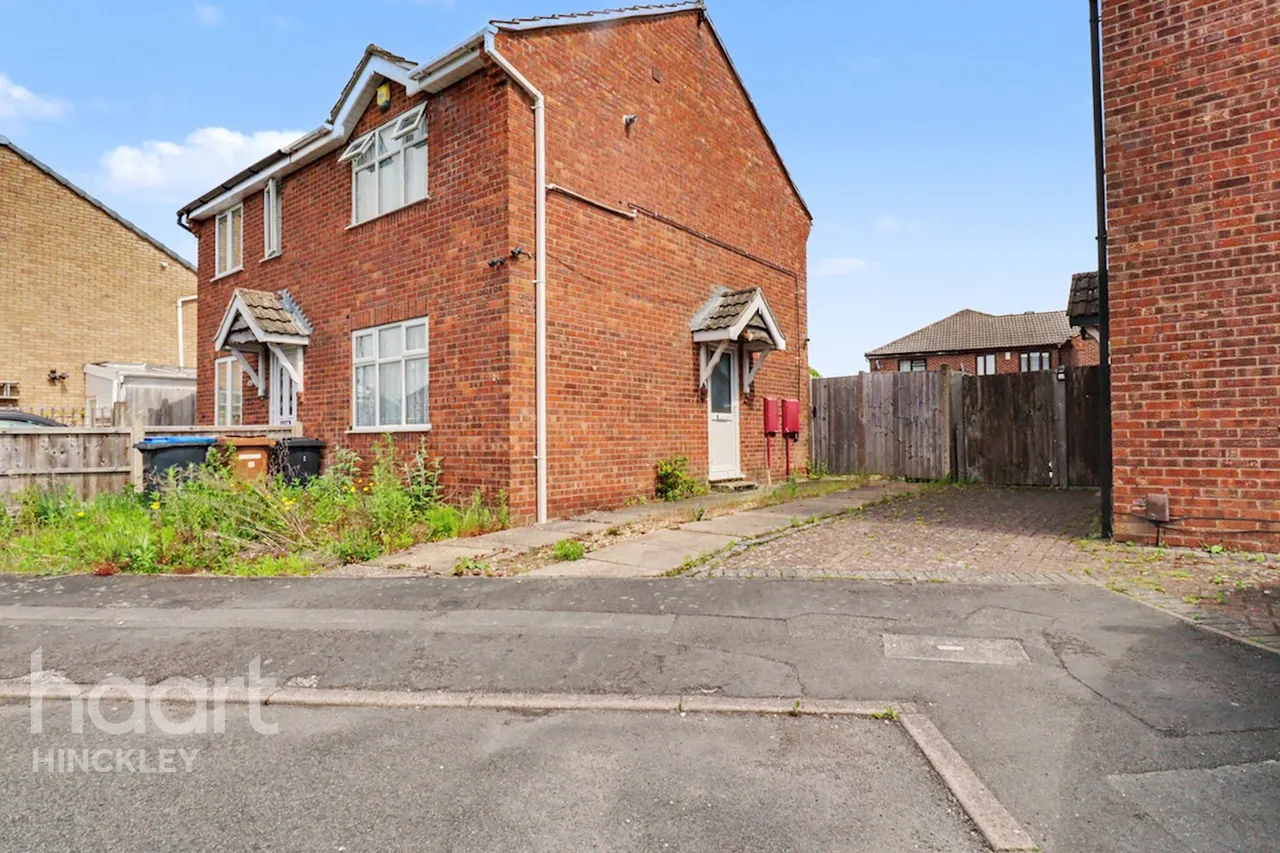 Severn Avenue, Hinckley, LE10, photo 2