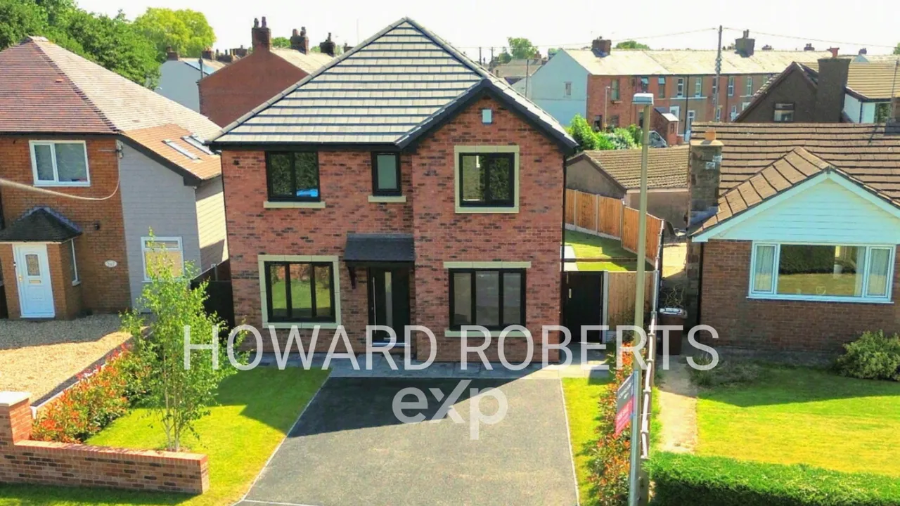 Liverpool Road, Longton Area, PR4, photo 33