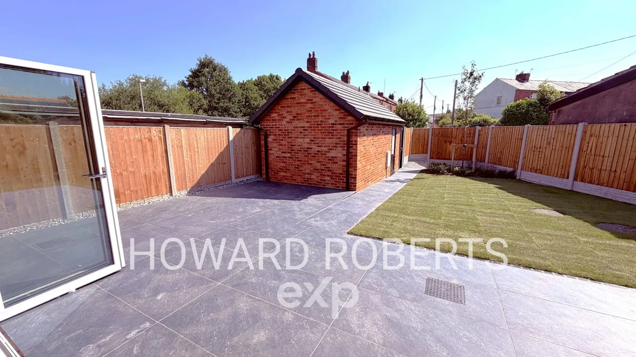 Liverpool Road, Longton Area, PR4, photo 20