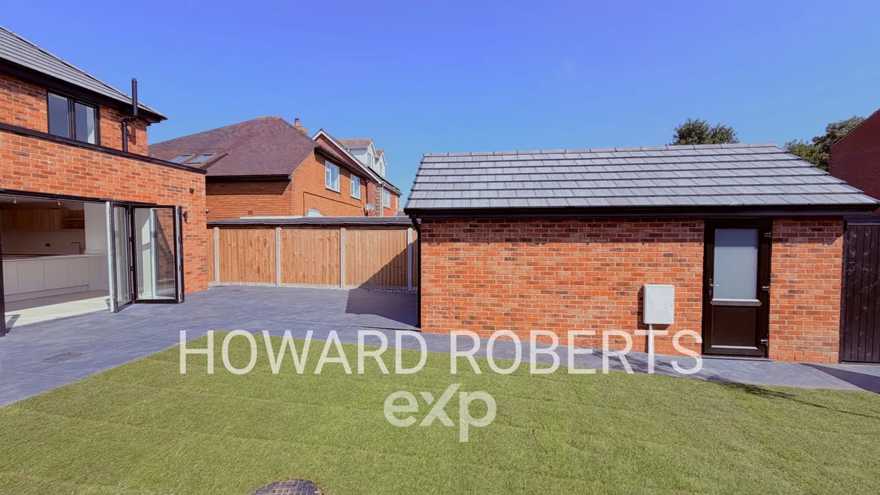 Liverpool Road, Longton Area, PR4, photo 31