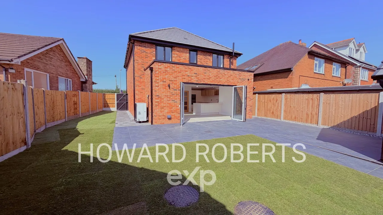 Liverpool Road, Longton Area, PR4, photo 27