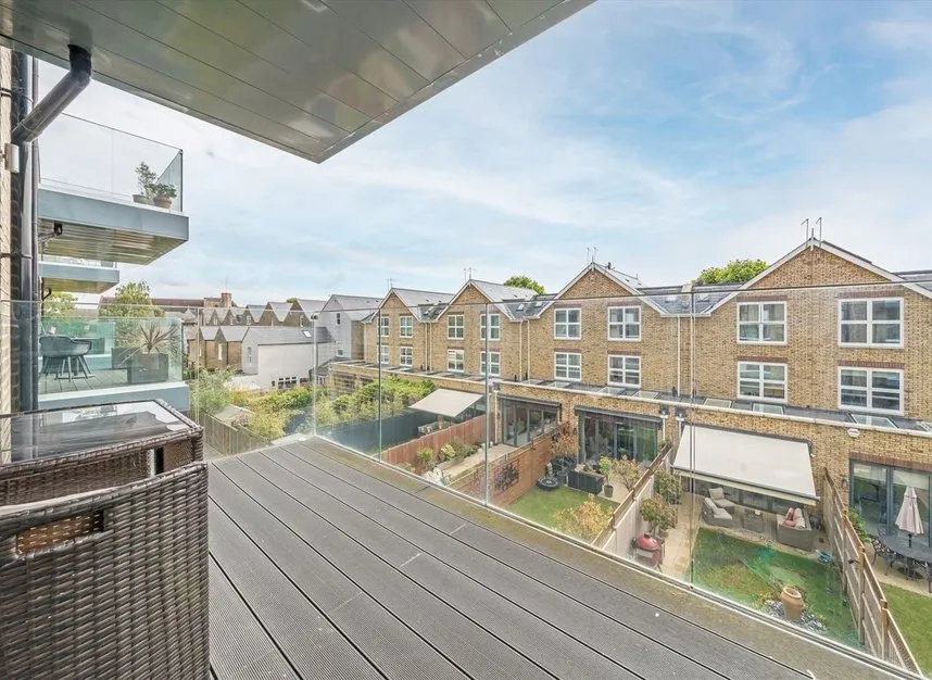 Antoinette Close, Kingston Upon Thames, KT1, photo 7
