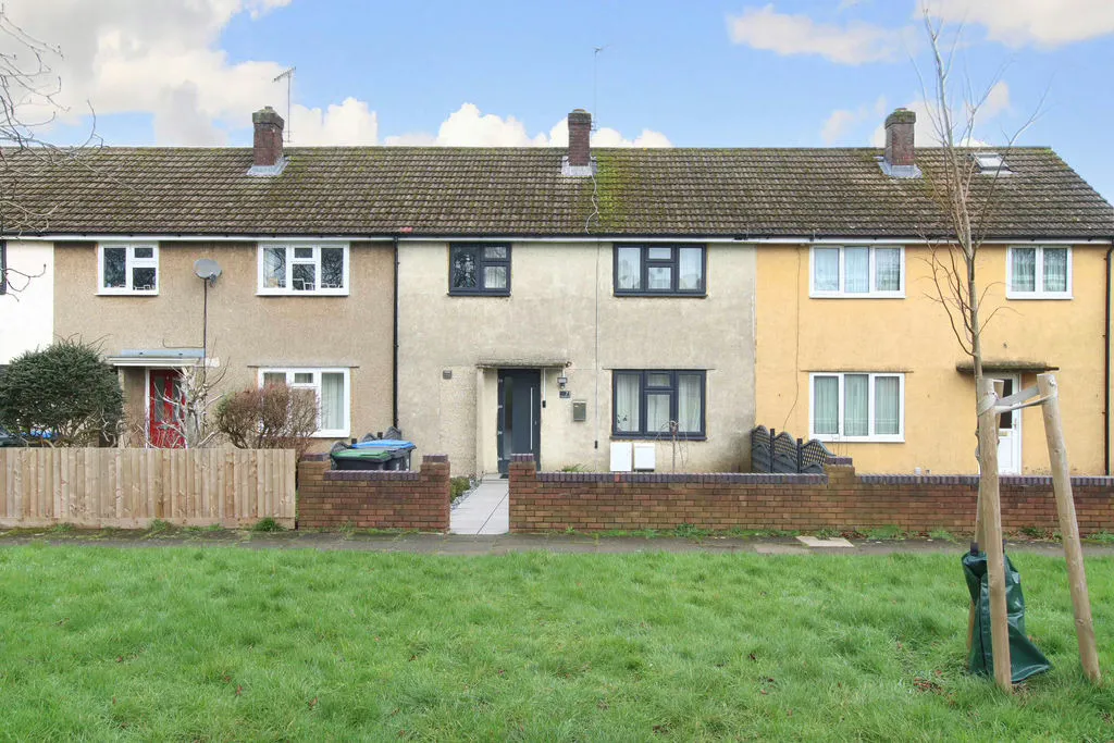 3 bed house for sale — Brickmakers Lane, Hemel Hempstead, Hertfordshire, HP3 8PA