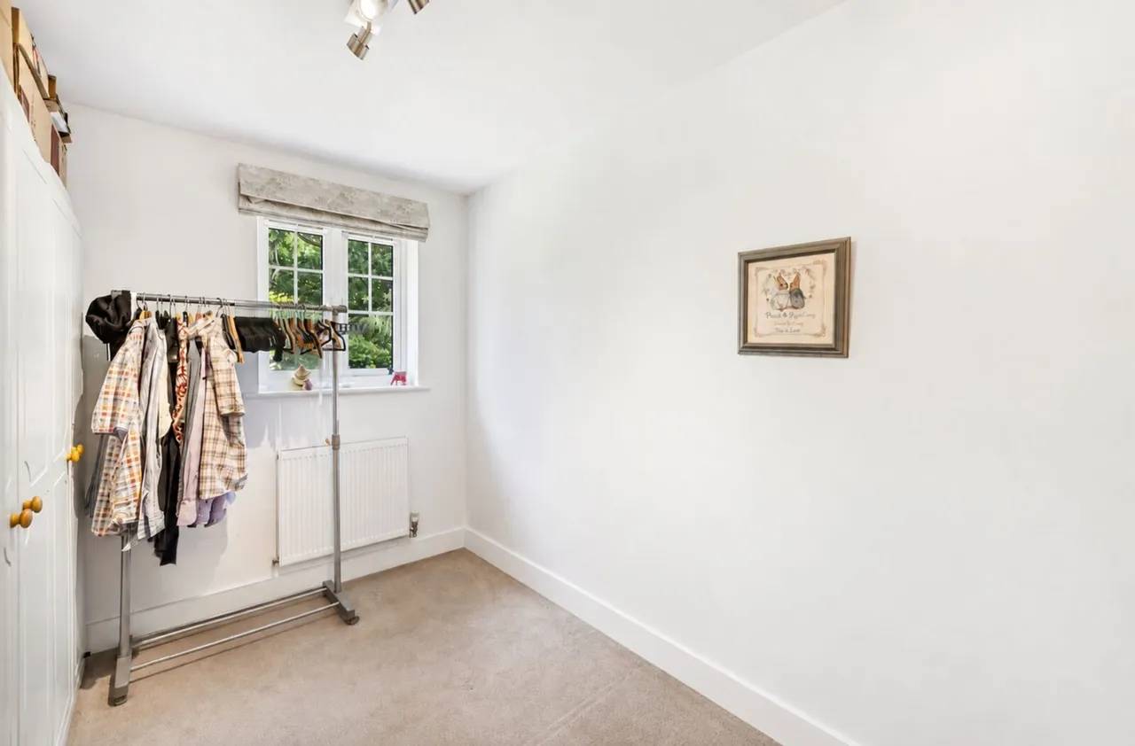 Birch Grove, Felbridge, East Grinstead, East Grinstead, RH19 2TS, photo 24