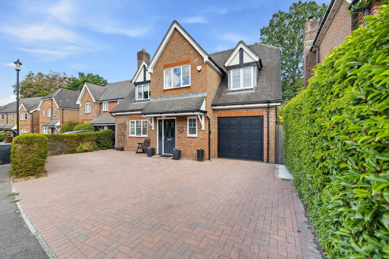 Birch Grove, Felbridge, East Grinstead, East Grinstead, RH19 2TS, photo 28