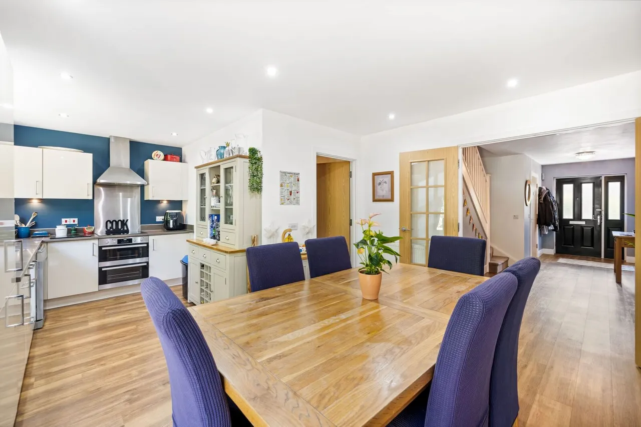 Birch Grove, Felbridge, East Grinstead, East Grinstead, RH19 2TS, photo 2