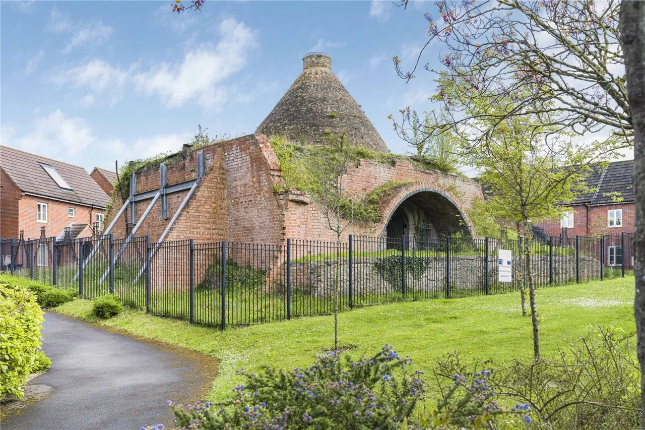 Kiln Avenue, Chinnor, OX39, photo 19