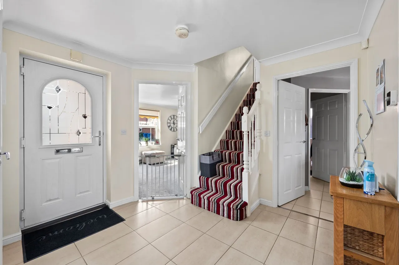 Templeton Drive, Fearnhead, Warrington, WA2 0WR, photo 5