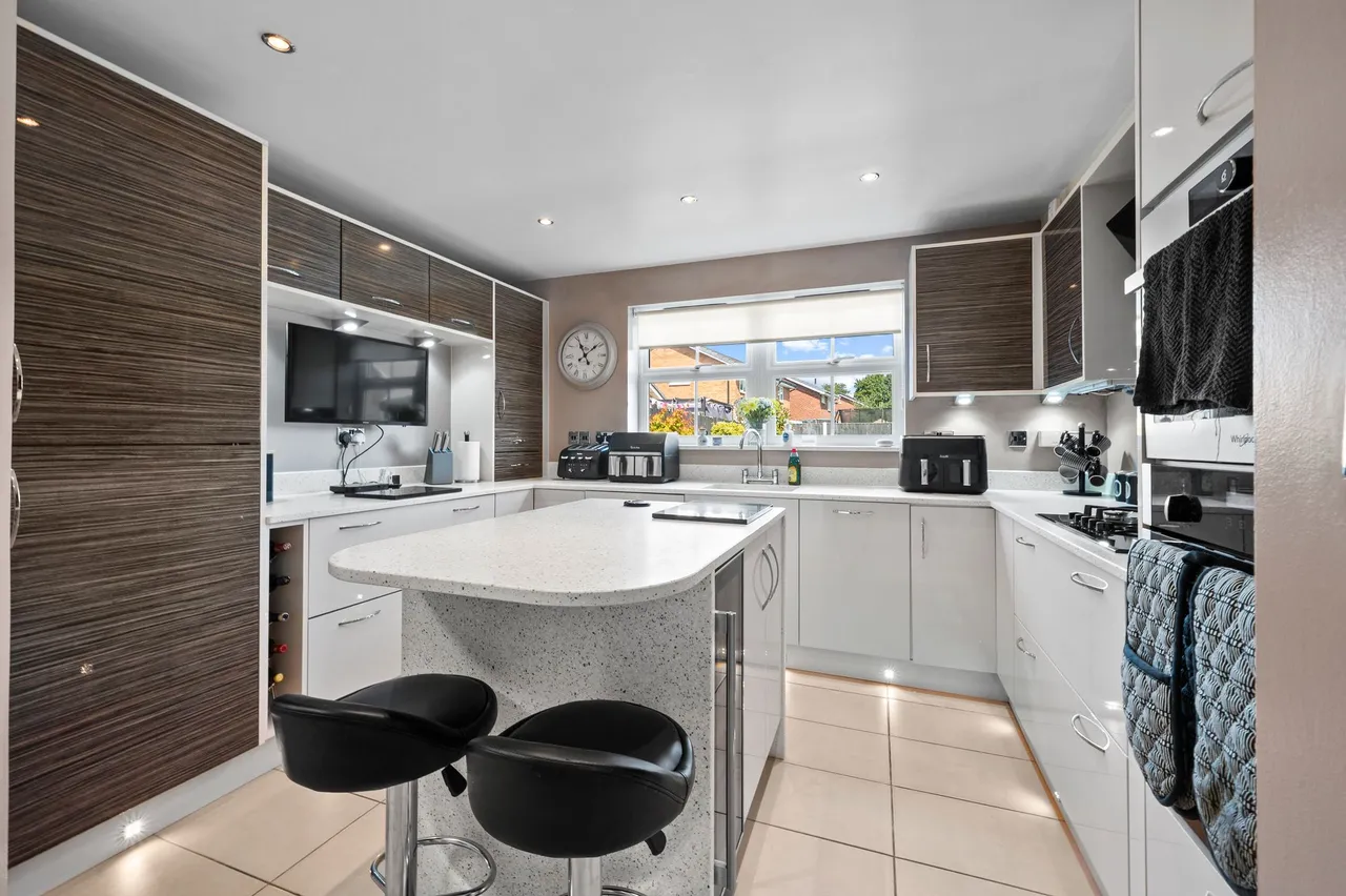 Templeton Drive, Fearnhead, Warrington, WA2 0WR, photo 12
