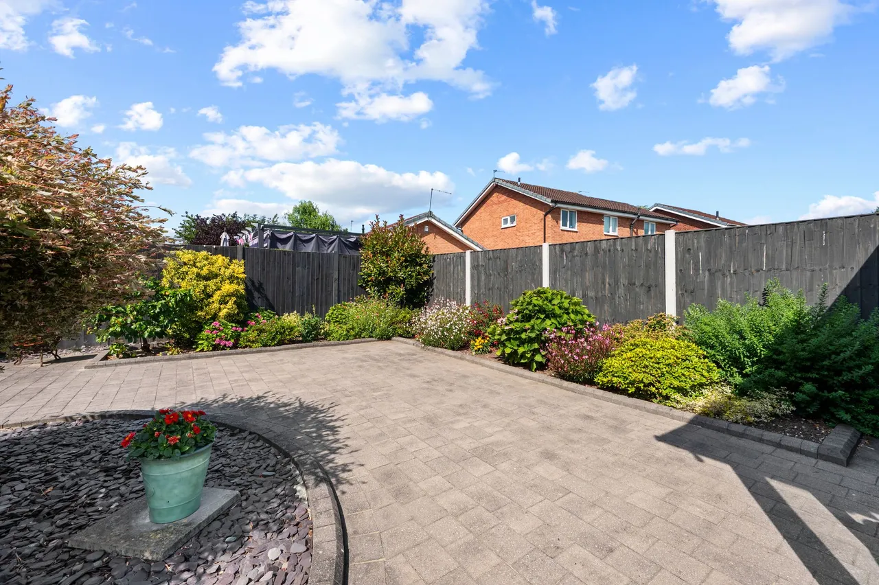 Templeton Drive, Fearnhead, Warrington, WA2 0WR, photo 36