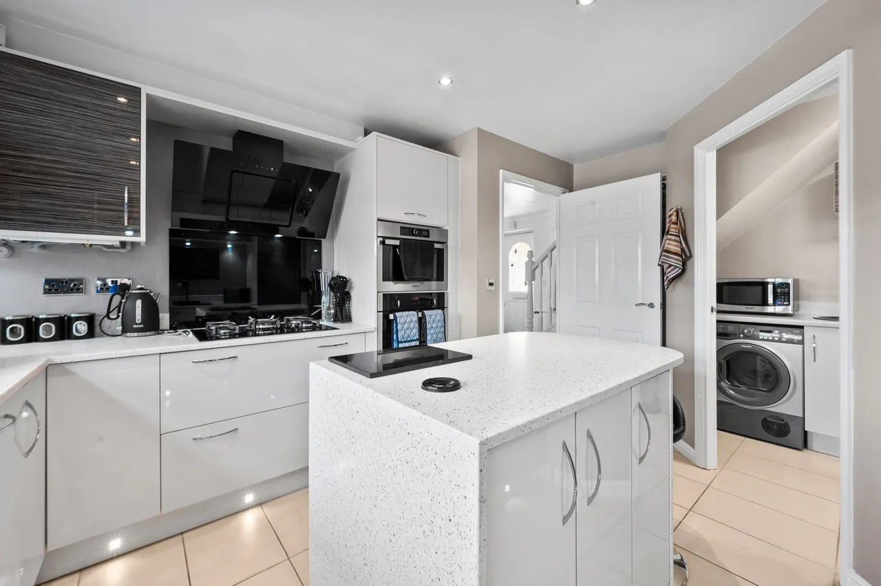 Templeton Drive, Fearnhead, Warrington, WA2 0WR, photo 13