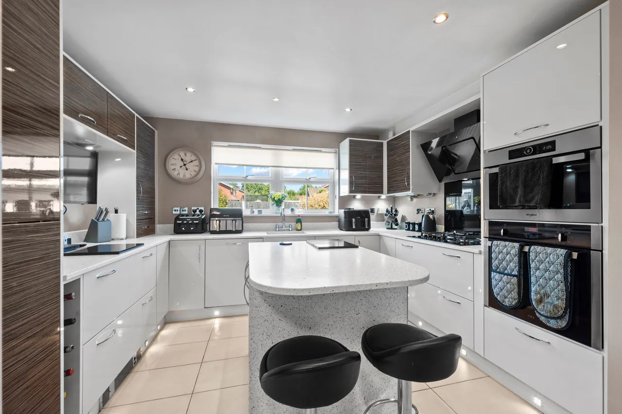 Templeton Drive, Fearnhead, Warrington, WA2 0WR, photo 11