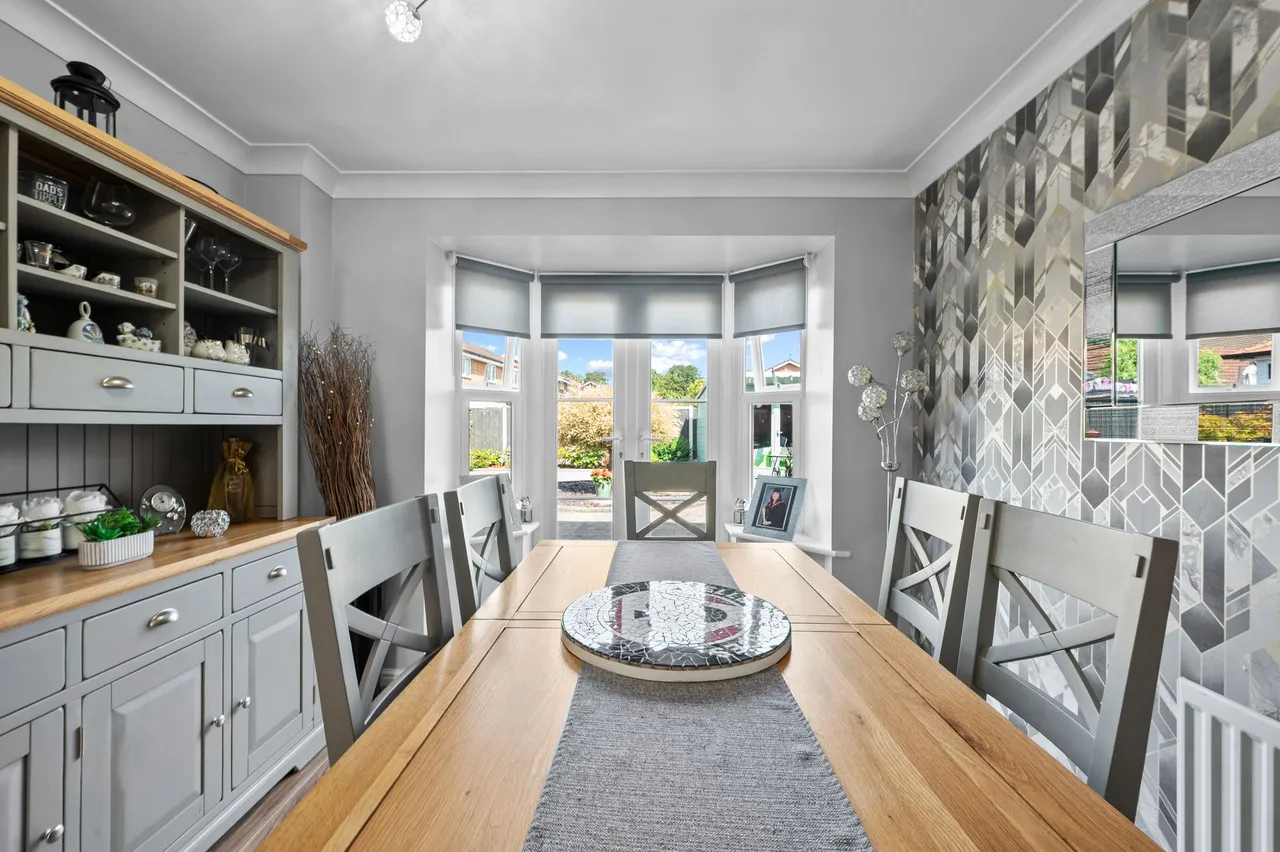Templeton Drive, Fearnhead, Warrington, WA2 0WR, photo 3