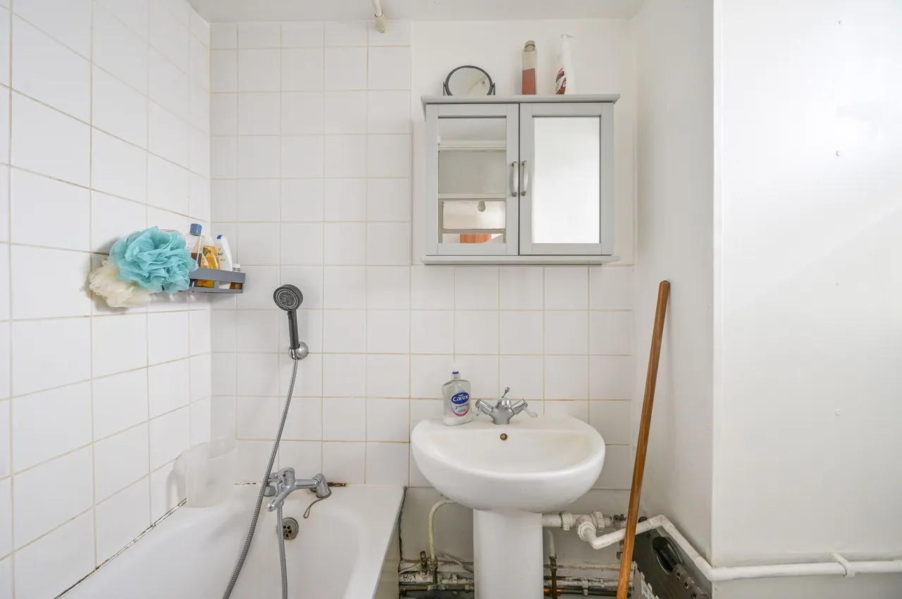 66 Solander Gardens, London, photo 7