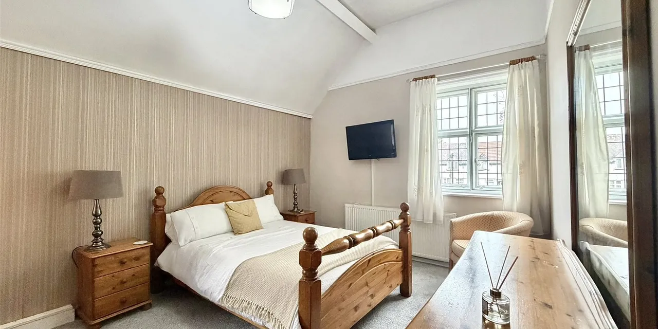 New Chester Road, Wirral, CH62, photo 17
