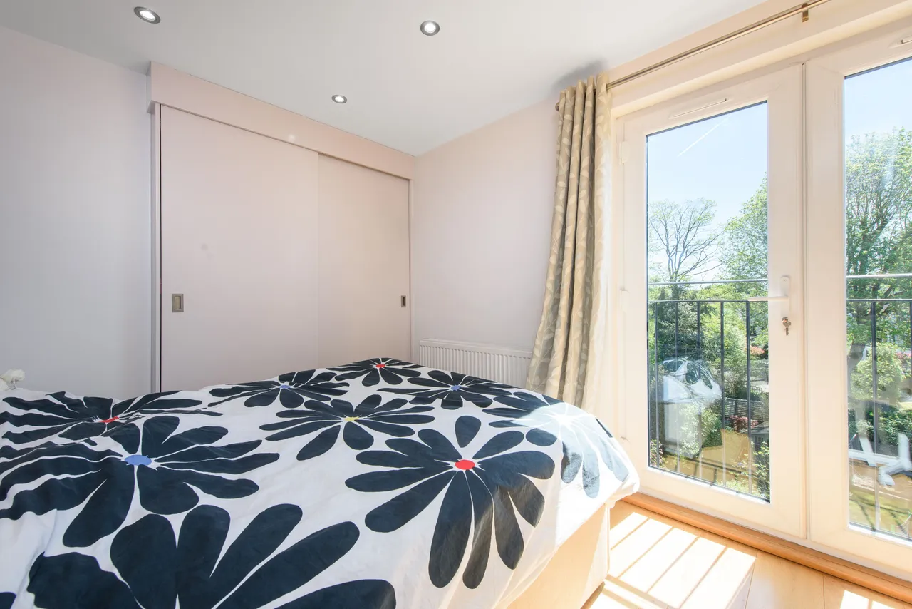 10 Friary Road, London, photo 10