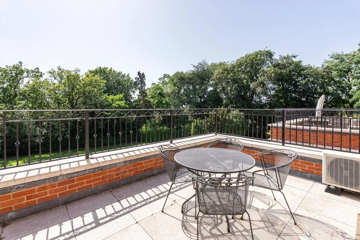 Park Hill Drive, Cobham, KT11, photo 12