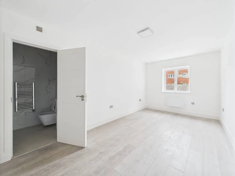 Shelson Avenue, Feltham, TW13, photo 8