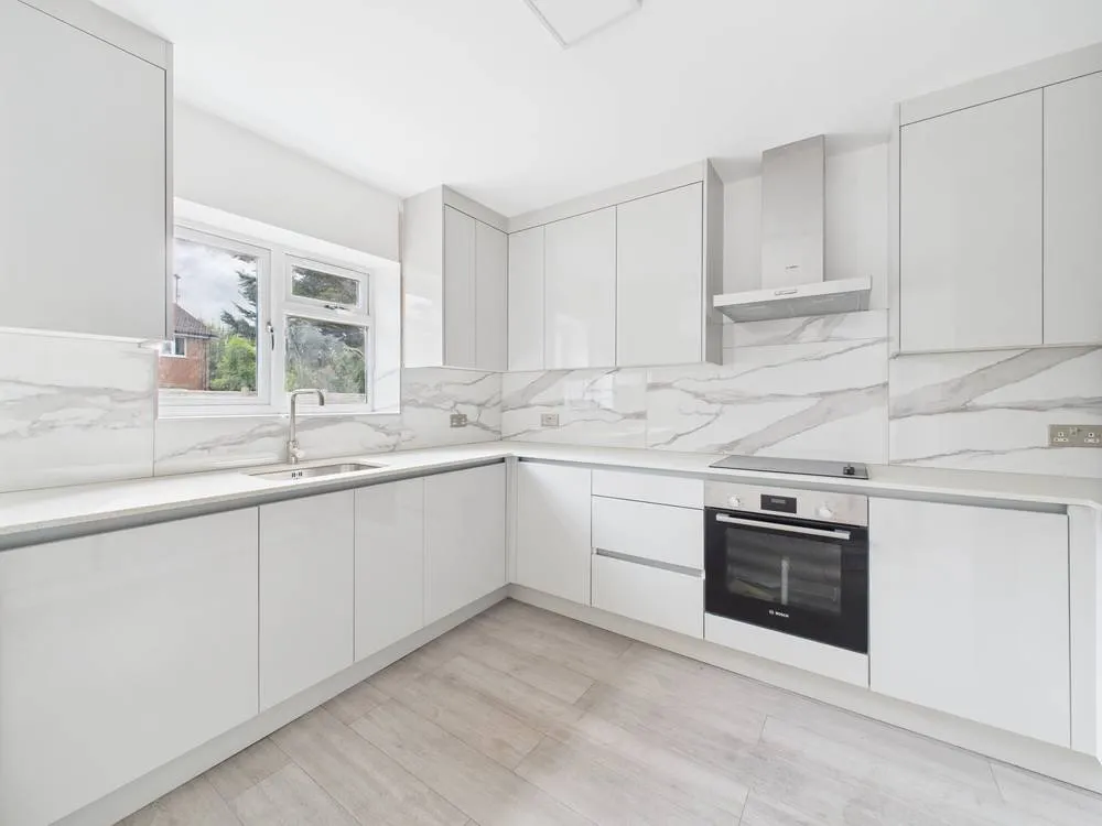 Shelson Avenue, Feltham, TW13, photo 2