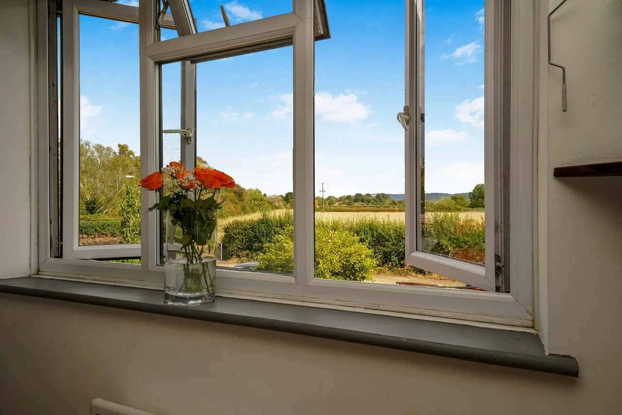 Sandhurst Lane, GLOUCESTER, Gloucestershire, GL2, photo 7