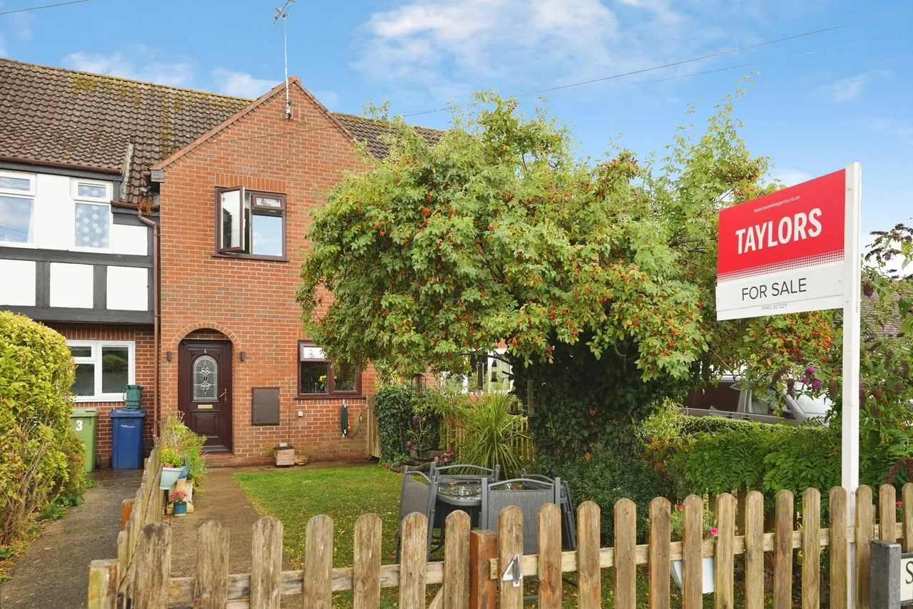2 bed house for sale — Sandhurst Lane, GLOUCESTER, Gloucestershire, GL2