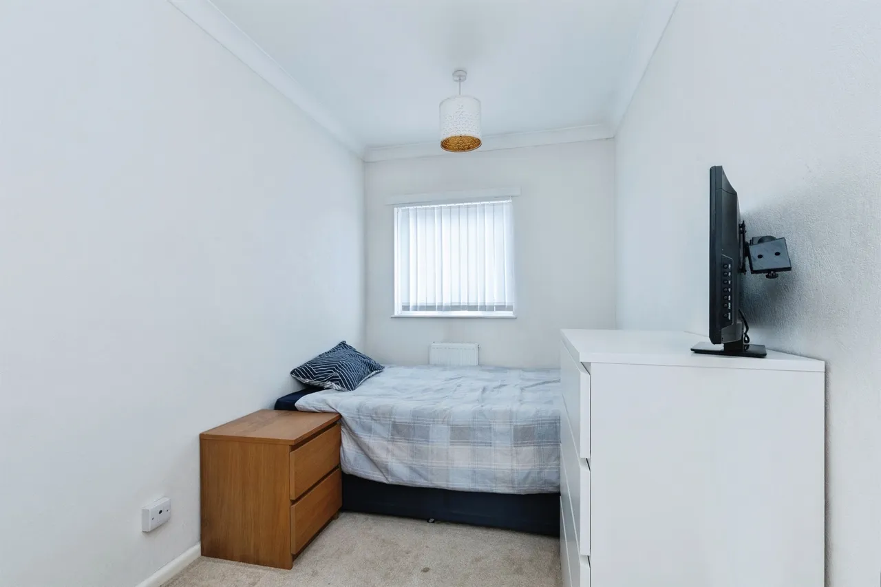 Gillam Road, Bournemouth, BH10, photo 10