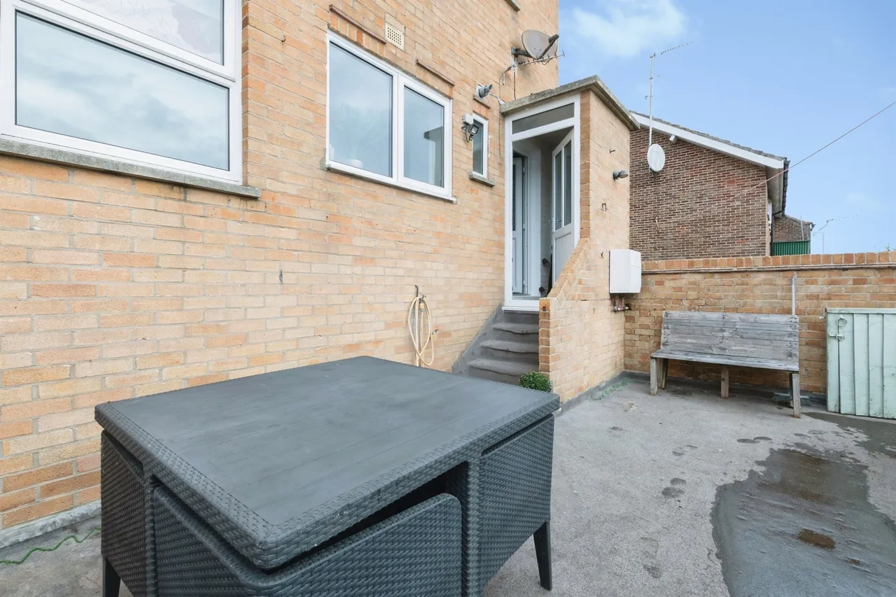 Gillam Road, Bournemouth, BH10, photo 2
