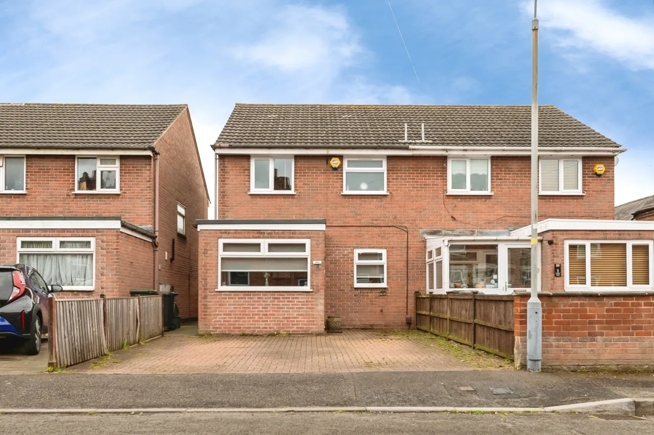 3 bed house for sale — Dennis Street, Netherfield, Nottingham, Nottinghamshire, NG4
