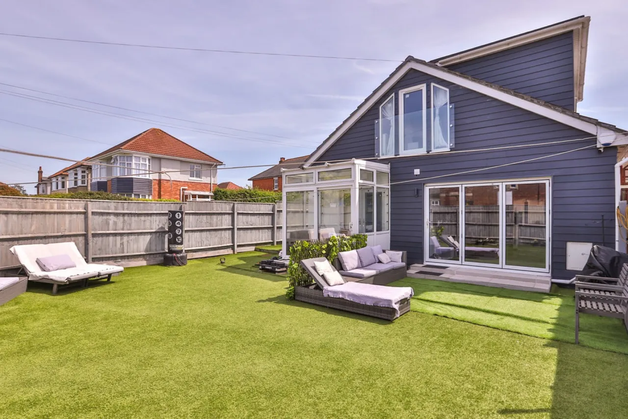 5 bed house for sale — Beatty Road, Bournemouth