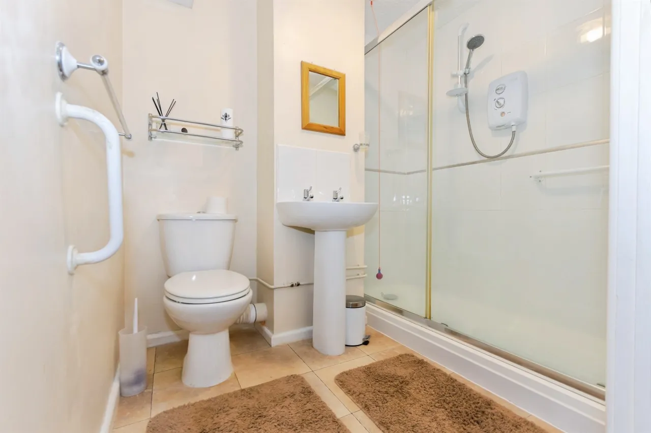 Pembroke Way, Birmingham, B28, photo 16