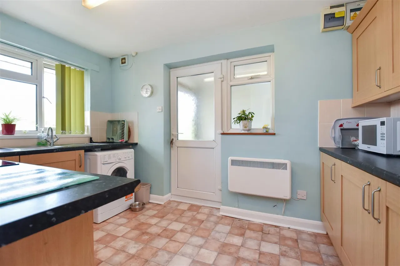 Somerville Road, Willand, photo 4