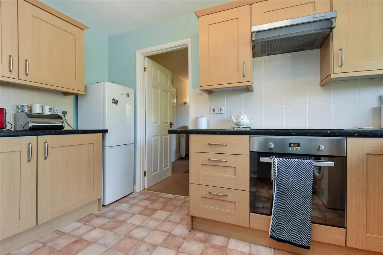 Somerville Road, Willand, photo 3