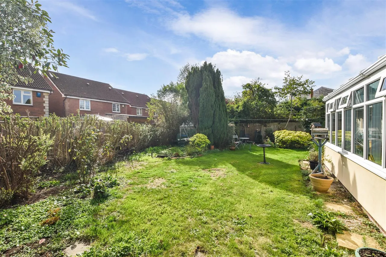 Somerville Road, Willand, photo 17